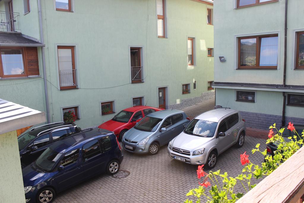 Pension Lukas Karlovy Vary Exterior foto